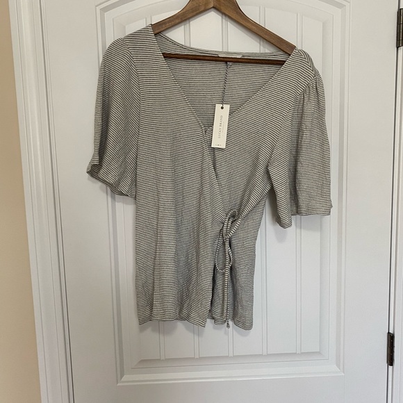 NWT Lucky Brand Striped Wrap Top - Picture 3 of 6